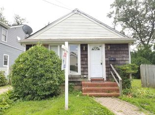 530 Grant Ave, West Hempstead, NY 11552