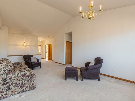 4th image of 2318 Ashbrook Ln