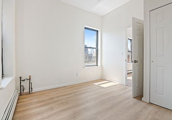 4th image of 108 Stanton St #5