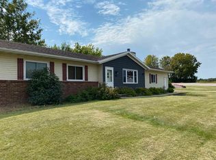 3321 Creek Side Dr, Oshkosh, WI 54904