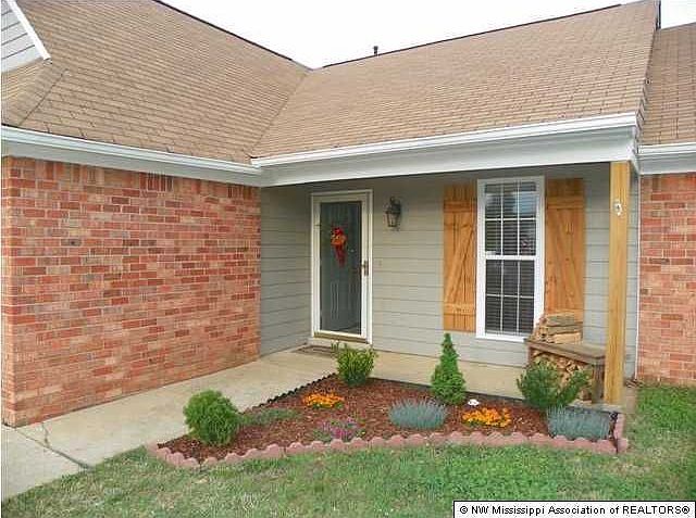 1st image of 6724 Magnolia Dr