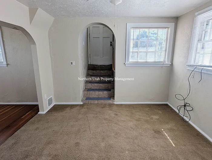2761 Van Buren Ave #DOWN — Photo 2