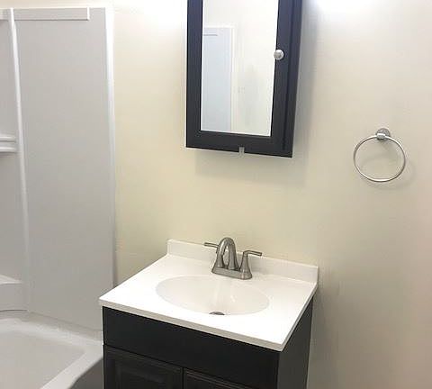 5th image of 467 Columbus Ave APT 1E