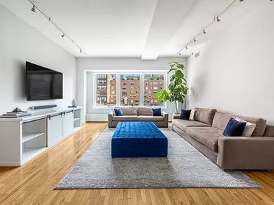 121 W 19th St APT 8G, New York, NY, 10011