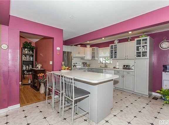 5th image of 2220 Elderberry Dr