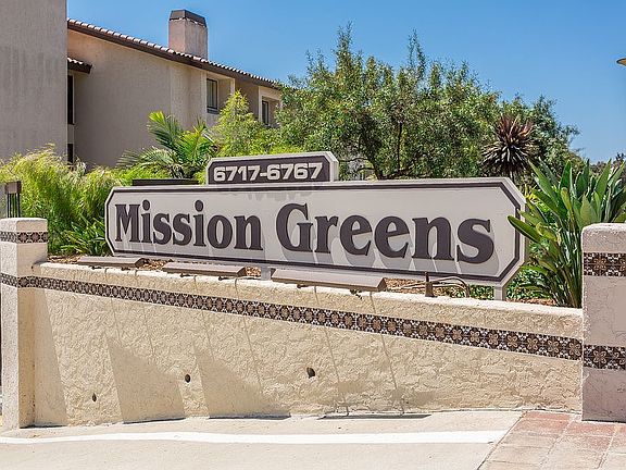 Pueblo / Santa Fe Style