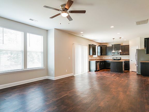 5th image of 3417 Snowberry Dr