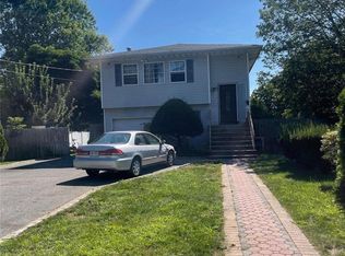71 Grant Ave, Brentwood, NY 11717
