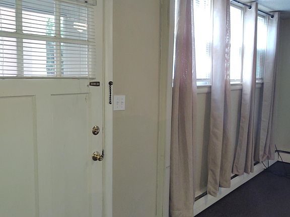 5th image of 1028 13th Ave