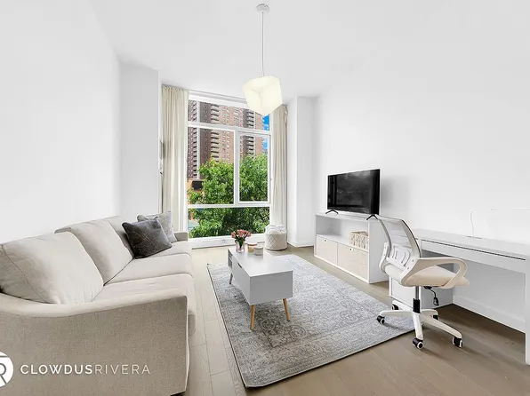 200 Chambers St APT 2K, New York, NY 10007