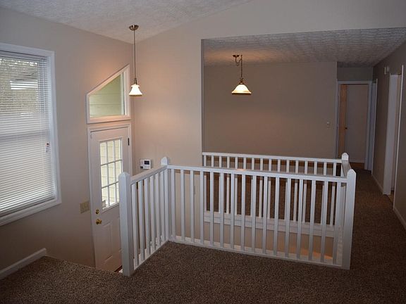 2nd image of 5530 Deerfield Pl NW