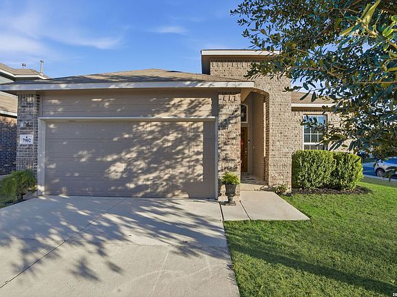 2nd image of 7902 Headwaters Trail