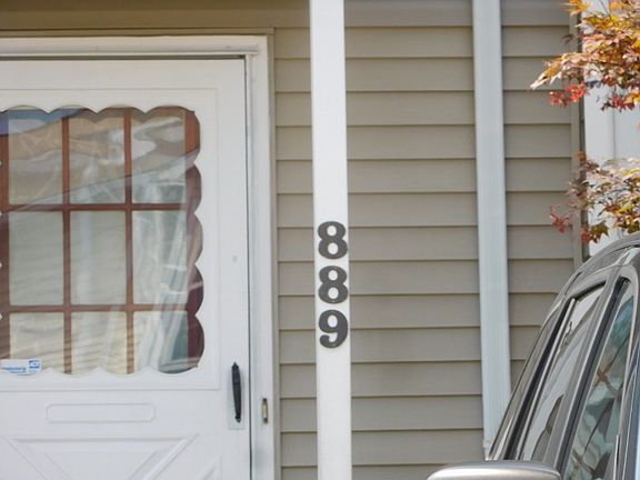 5th image of 889 Noddymill Ln E