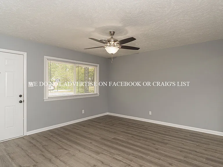 Malvern Cir — Photo 8