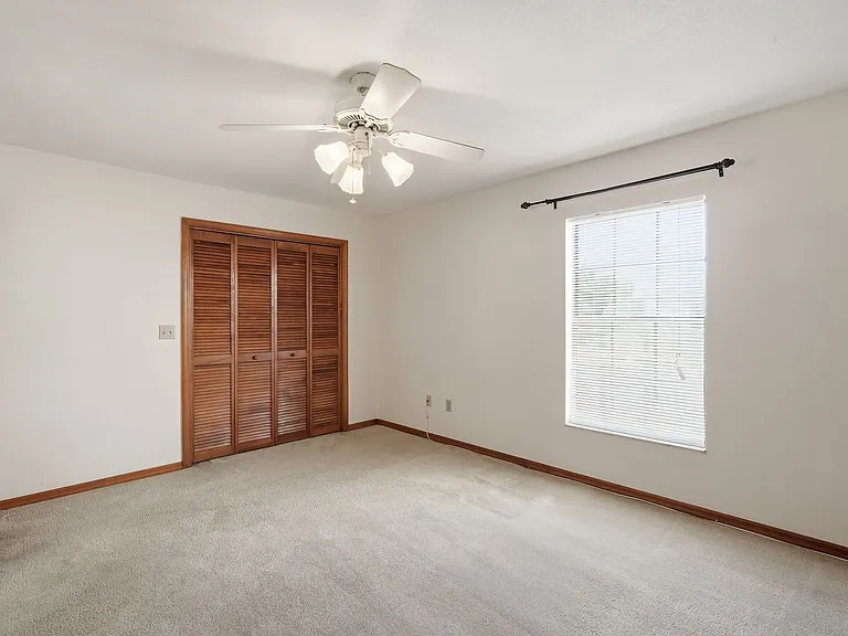 4515 Southampton Ct — Photo 17