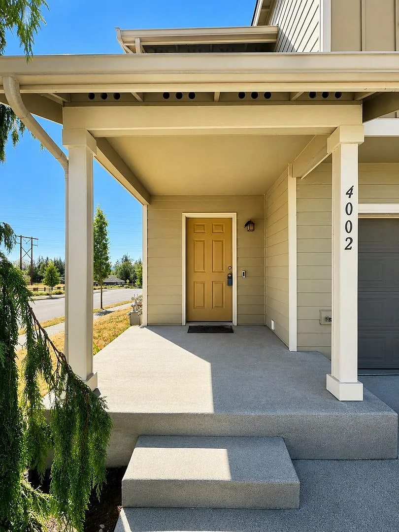 3Bd/2.5Ba Marysville Townhome — Photo 3