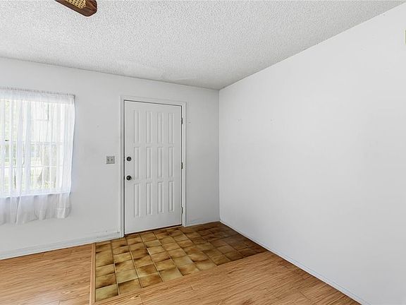 5th image of 3107 5th St