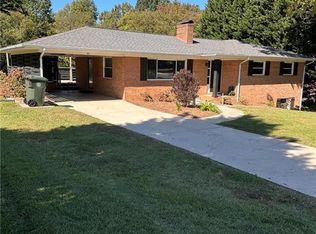 111 Bell Dr, Thomasville, NC 27360