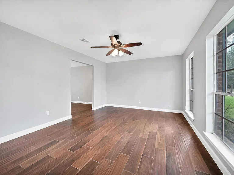 18035 Rolling Creek Dr — Photo 4