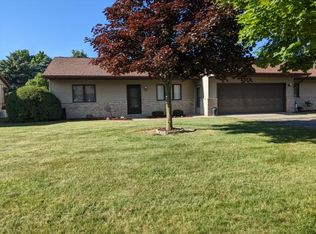 870 Amber Dr, Bad Axe, MI 48413