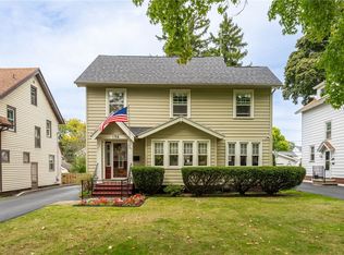 136 Elm Dr, Rochester, NY 14609