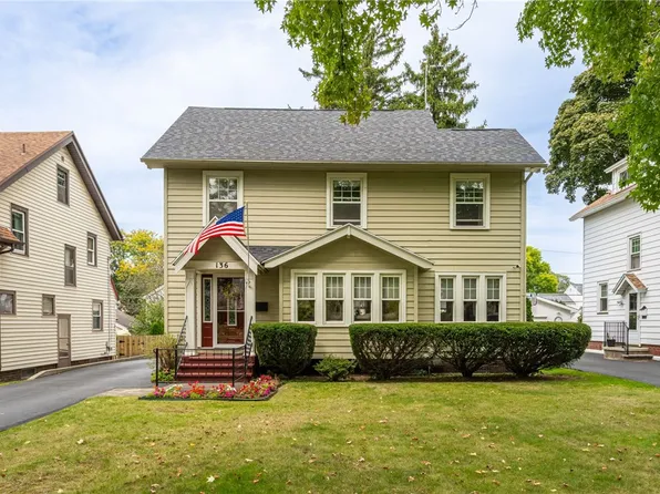 136 Elm Dr, Rochester, NY 14609