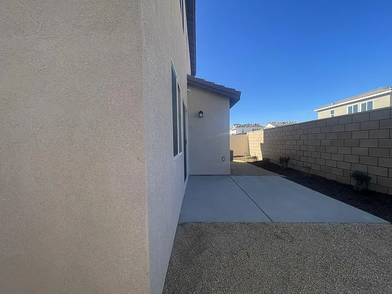 30906 Challenger Ct — Photo 17