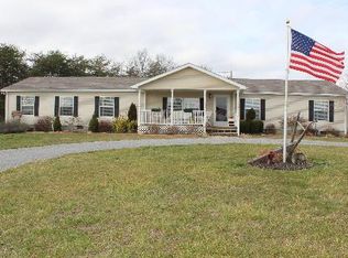 105 Mary Allender Rd, Glens Fork, KY 42741