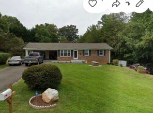 147 Nevada Ave, Mount Airy, NC 27030