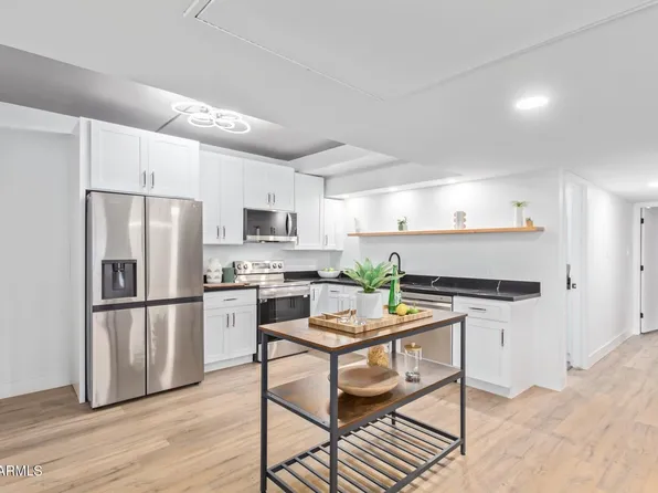 351 E THOMAS Road #D208, Phoenix, AZ 85012