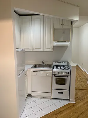 Rented by Daniel B Katz & Associates Corp. | media 13