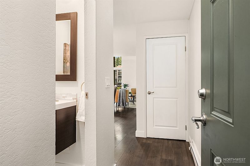 3rd image of 13835 NE 69th Street #677