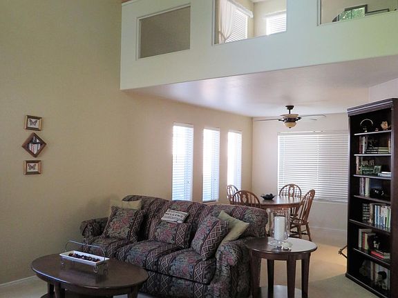 3rd image of 4213 E Graythorn Ave