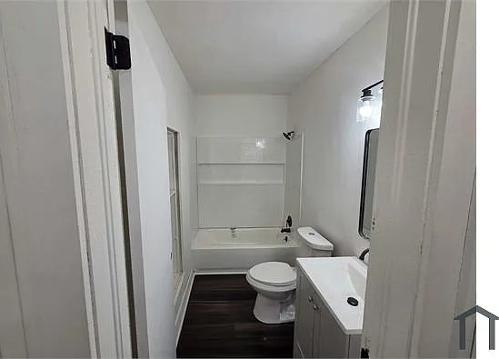 2973 Myra St — Photo 3