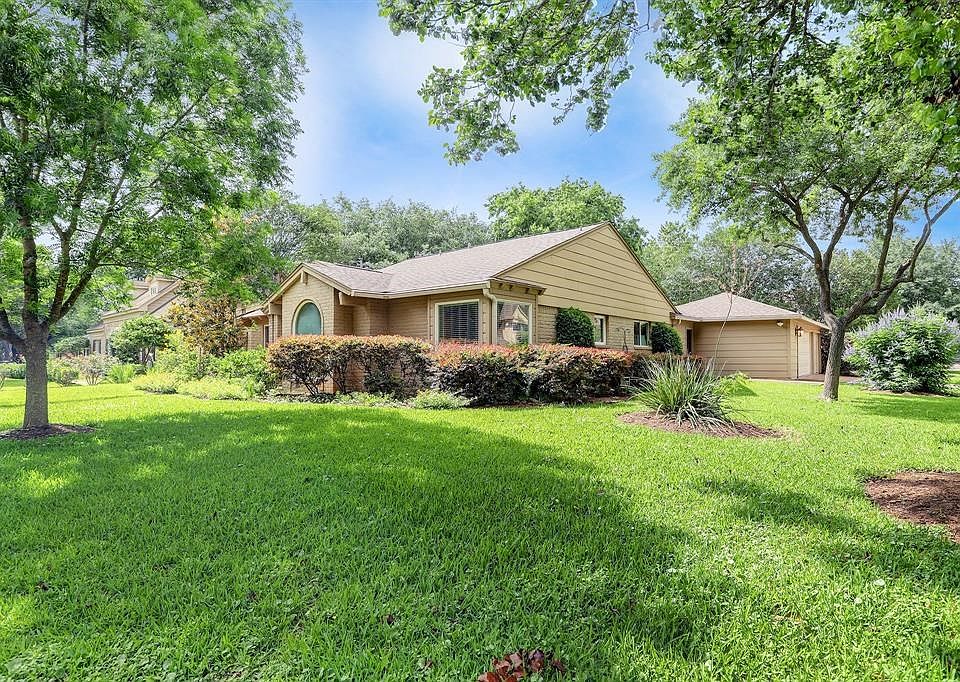 1st image of 10902 Ella Lee Ln