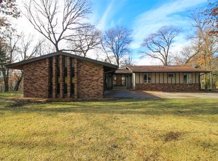 4025 Virginia Ave, Shoreview, MN 55126