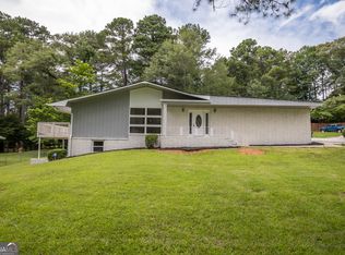 2743 NW Lake Capri Dr, Conyers, GA 30012