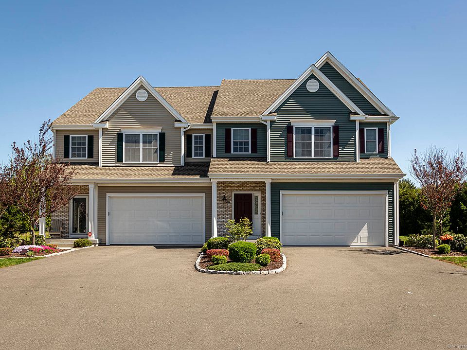 1st image of 40 Bridlewood Lane #40