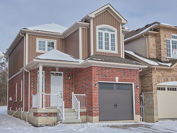 3rd image of 17 Coldbrook Dr