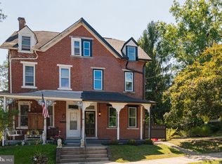 262 Broad St, Spring City, PA 19475