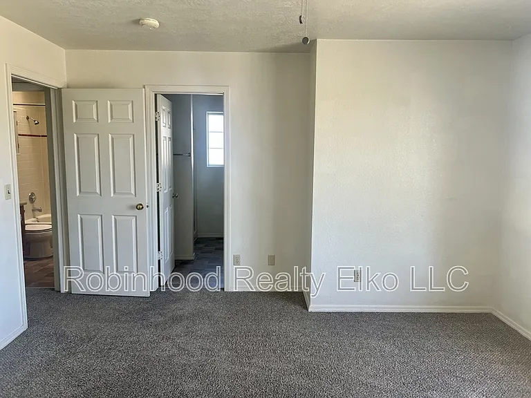 132 Flora Pl — Photo 25