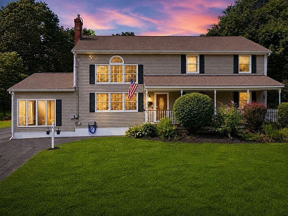 2nd image of 45 Stoneleigh Rd