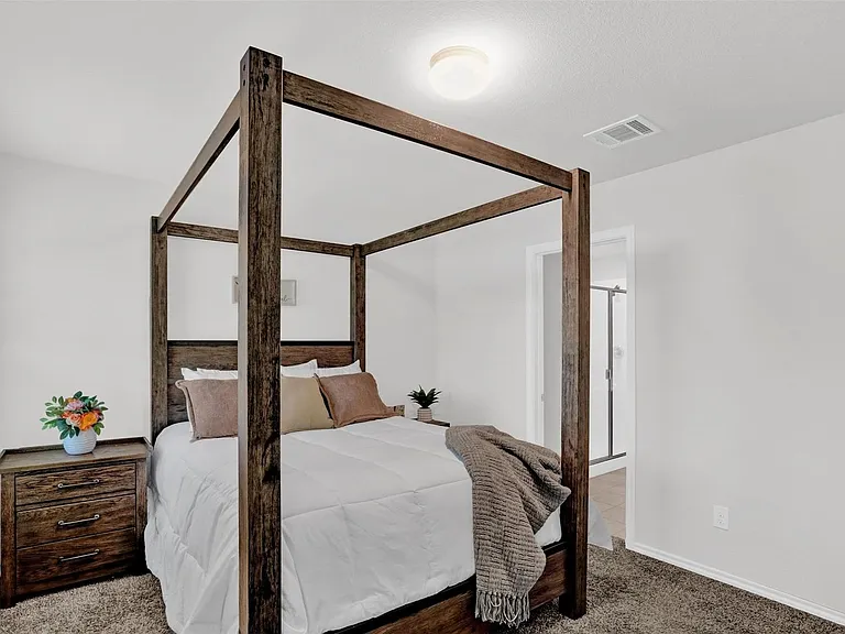 1111 Meadow Side Dr — Photo 4