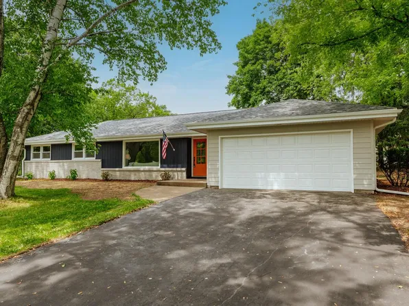 15300 Clifford COURT, Brookfield, WI 53005