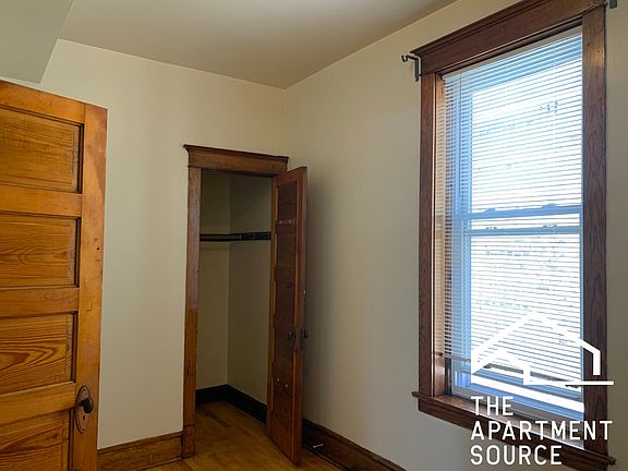 4th image of 2640 N Sawyer Ave