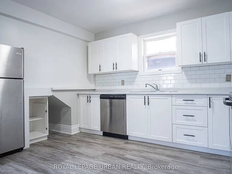 36 Welland St #MAIN FLOOR — Photo 9