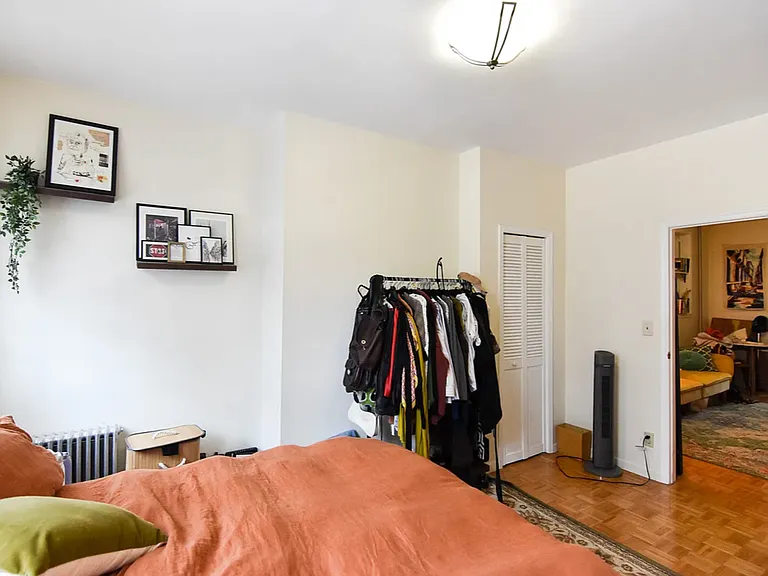 141 N 11th St #2L — Photo 3