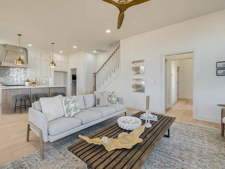 18434 Sweetwater Ln — Photo 6