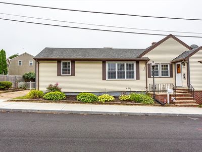 267 Sterling St, Fall River, MA, 02721