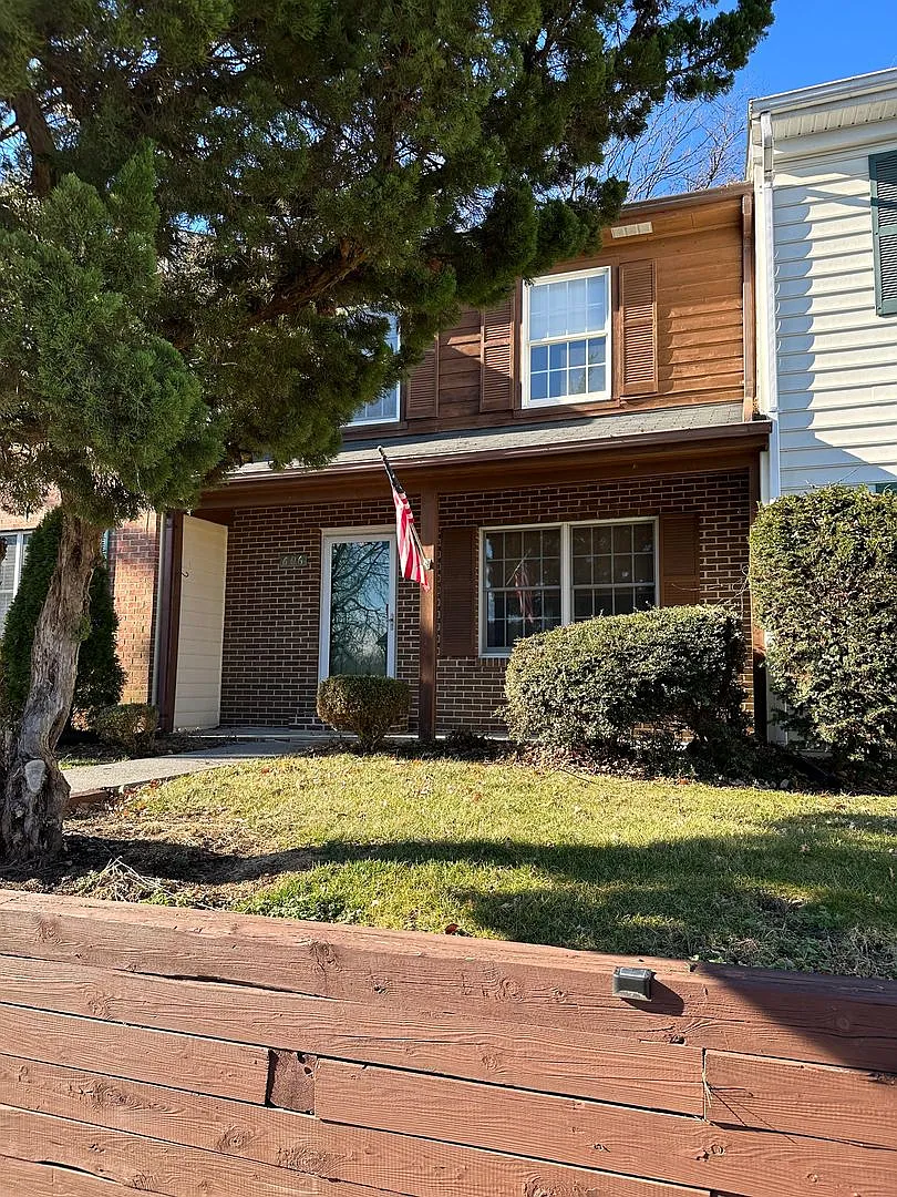 606 Tudor Dr — Photo 1